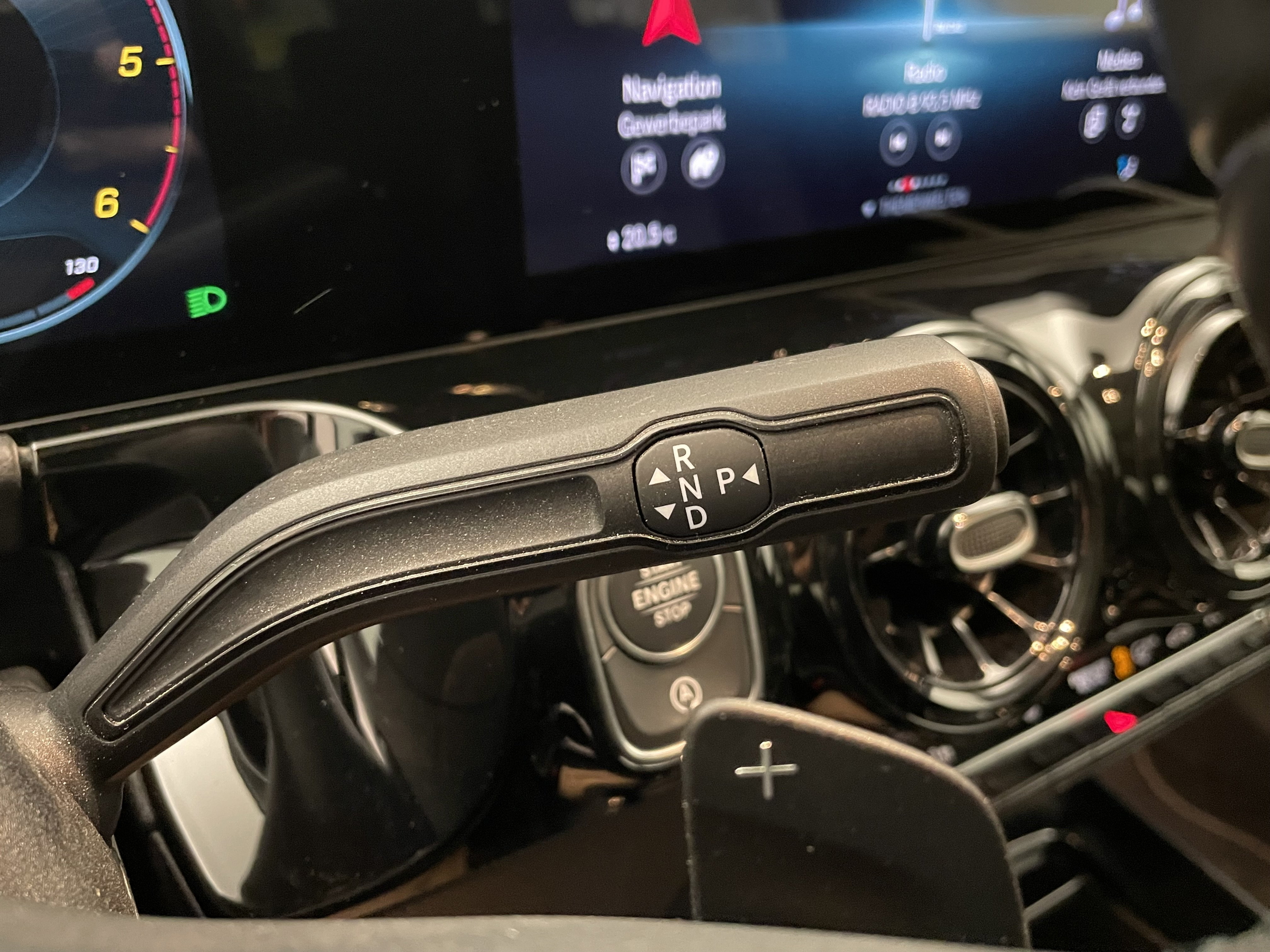 Mercedes-Benz GLA 180 d Aut. | Bild 24 von 31