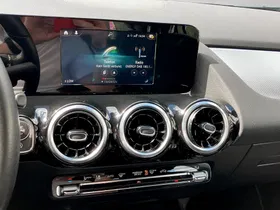 Mercedes-Benz GLA 200 d Style | Thumbnail 12 von 17
