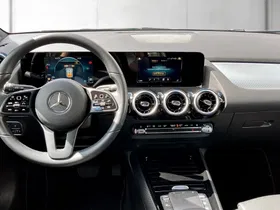 Mercedes-Benz GLA 200 d Style | Thumbnail 9 von 17