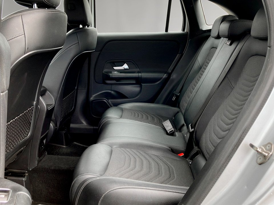 Mercedes-Benz GLA 200 d Style | Bild 12 von 27
