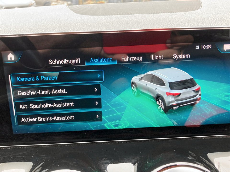 Mercedes-Benz GLA 200 d Style | Bild 20 von 27