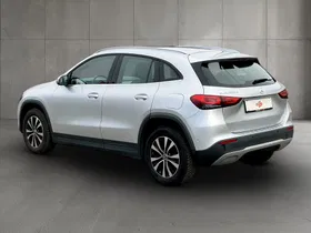Mercedes-Benz GLA 200 d Style | Thumbnail 4 von 27