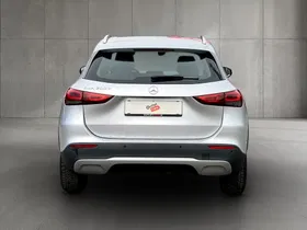 Mercedes-Benz GLA 200 d Style | Thumbnail 6 von 27