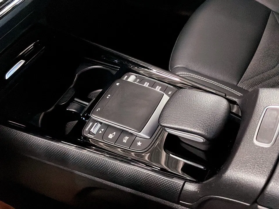 Mercedes-Benz GLA 200 d Style | Bild 17 von 27