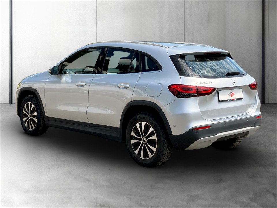 Mercedes-Benz GLA 200 d Style | Bild 4 von 27