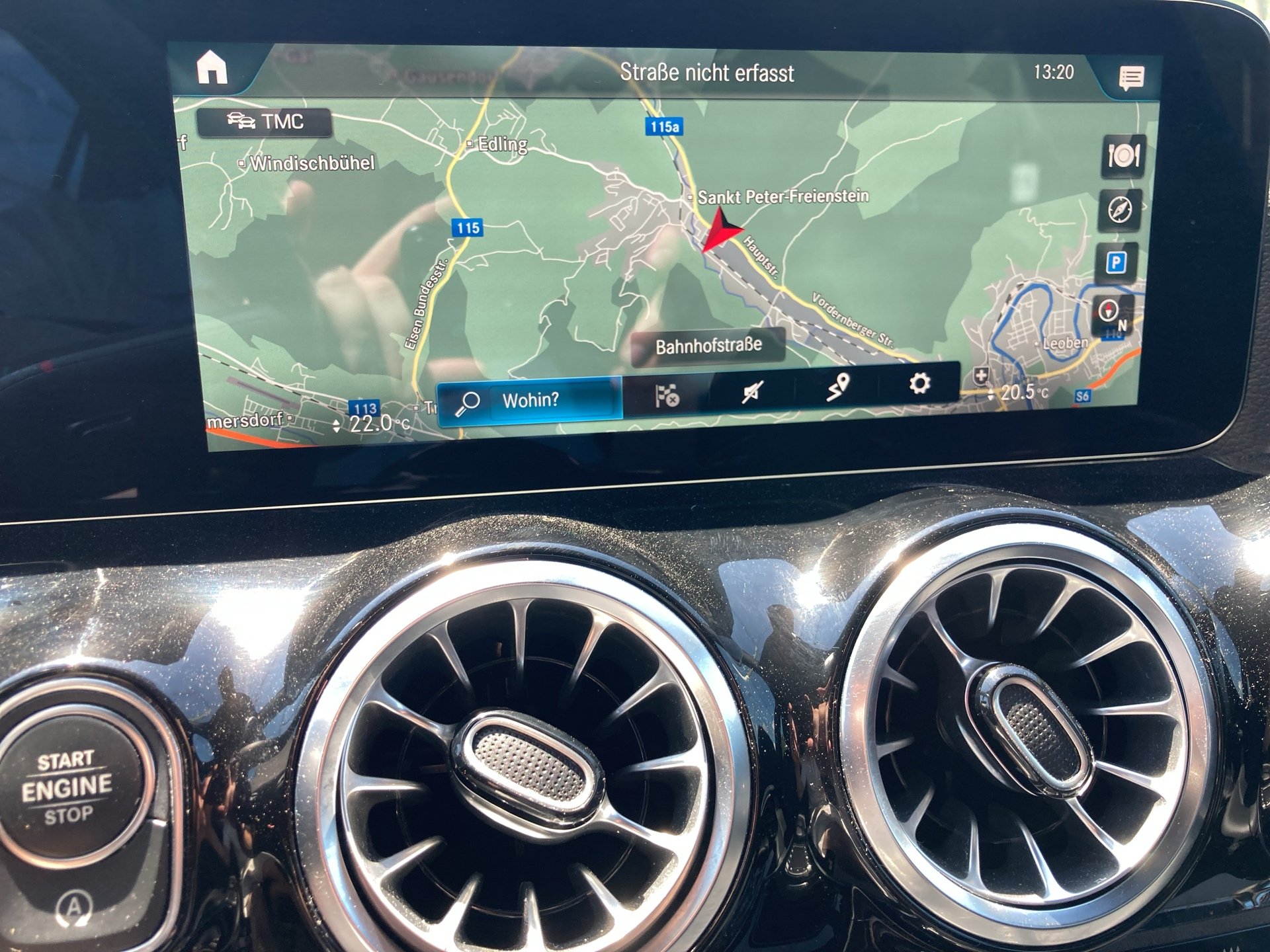 Mercedes-Benz GLA 200 d 4MATIC Aut. | Bild 14 von 25