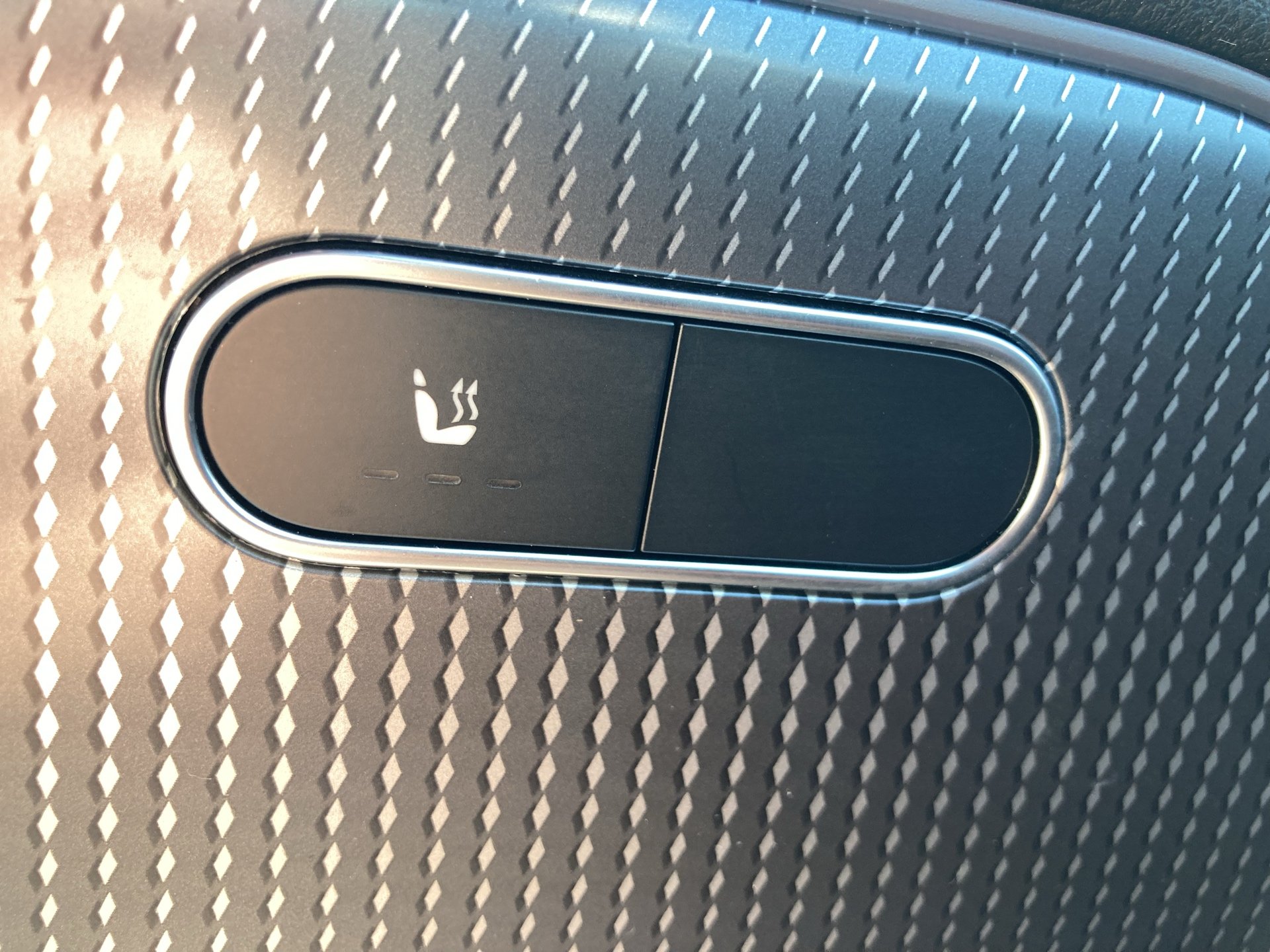 Mercedes-Benz GLA 200 d 4MATIC Aut. | Bild 23 von 25