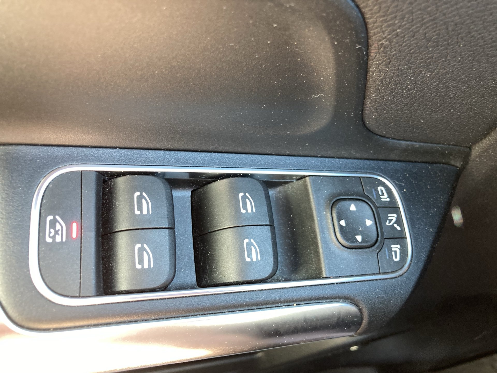 Mercedes-Benz GLA 200 d 4MATIC Aut. | Bild 8 von 25