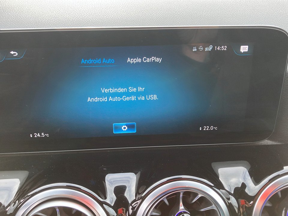 Mercedes-Benz GLA 180 Progressive | Bild 16 von 24