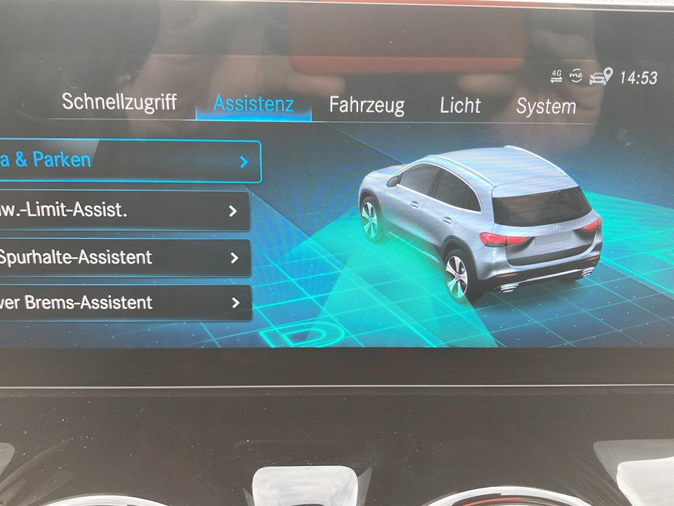 Mercedes-Benz GLA 180 Progressive | Bild 15 von 24