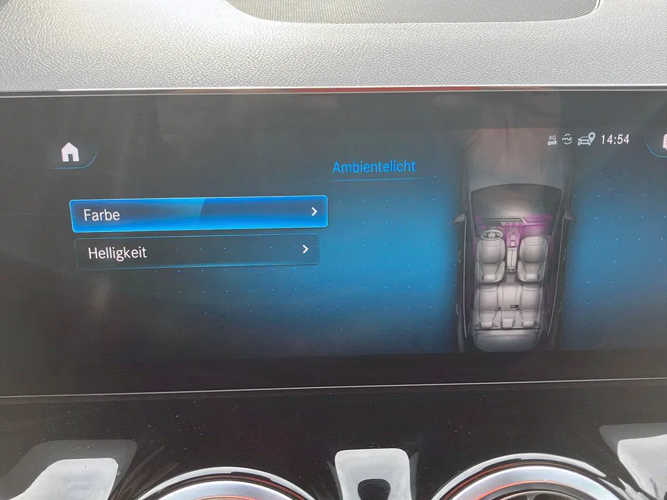 Mercedes-Benz GLA 180 Progressive | Bild 14 von 24