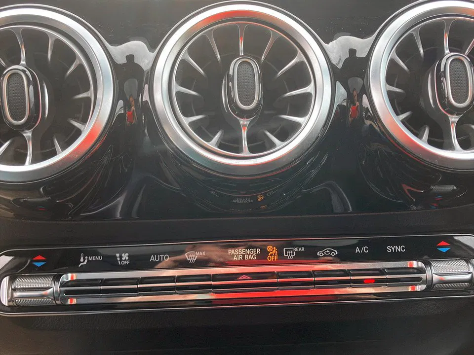 Mercedes-Benz GLA 180 Progressive | Bild 17 von 24