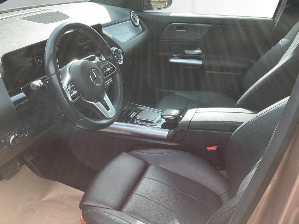 Mercedes-Benz GLA 180 Progressive | Bild 7 von 24