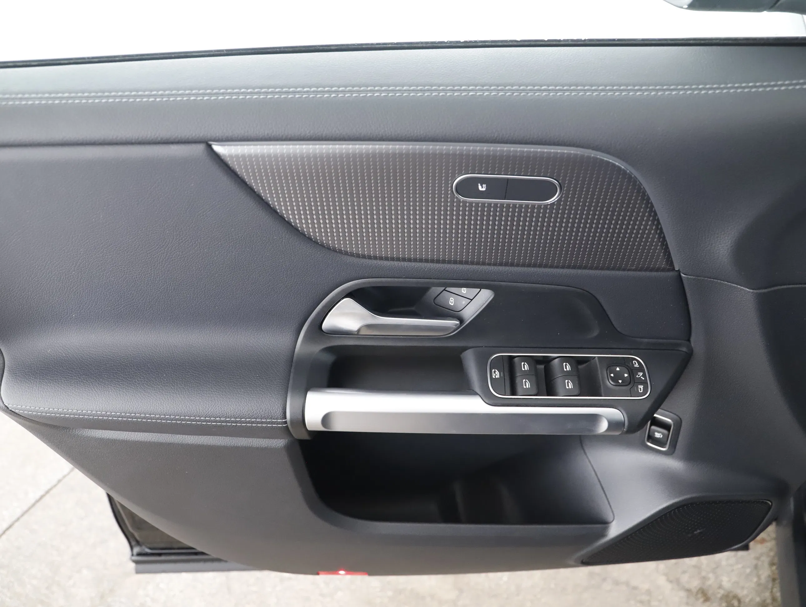 Mercedes-Benz EQB 250 66,5kWh Aut. | Bild 16 von 24