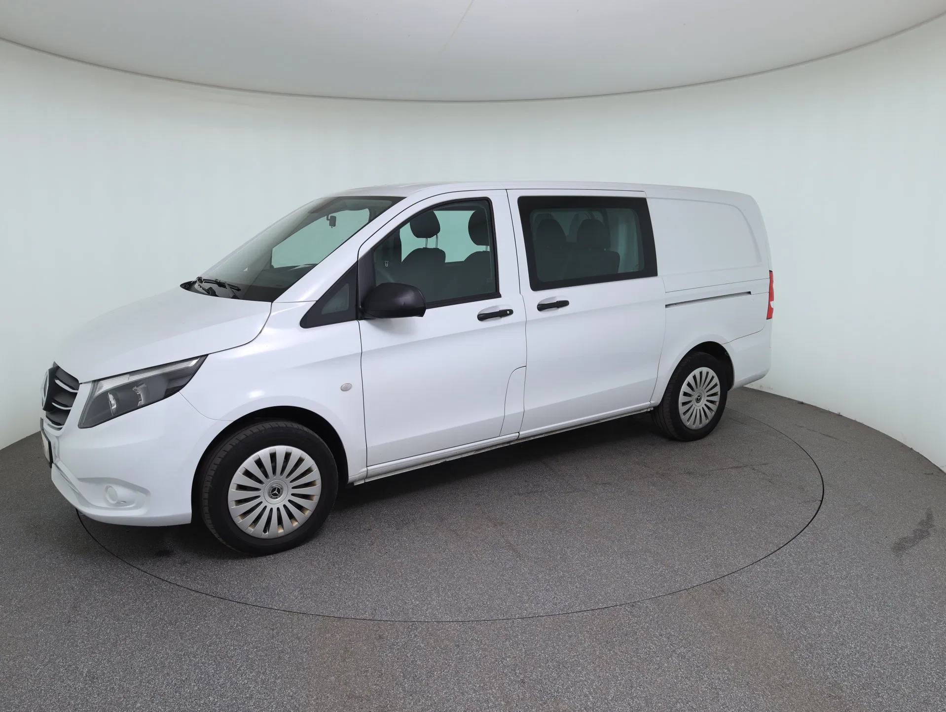 Mercedes-Benz Vito Tourer Worker 114 CDI lang | Bild 2 von 27