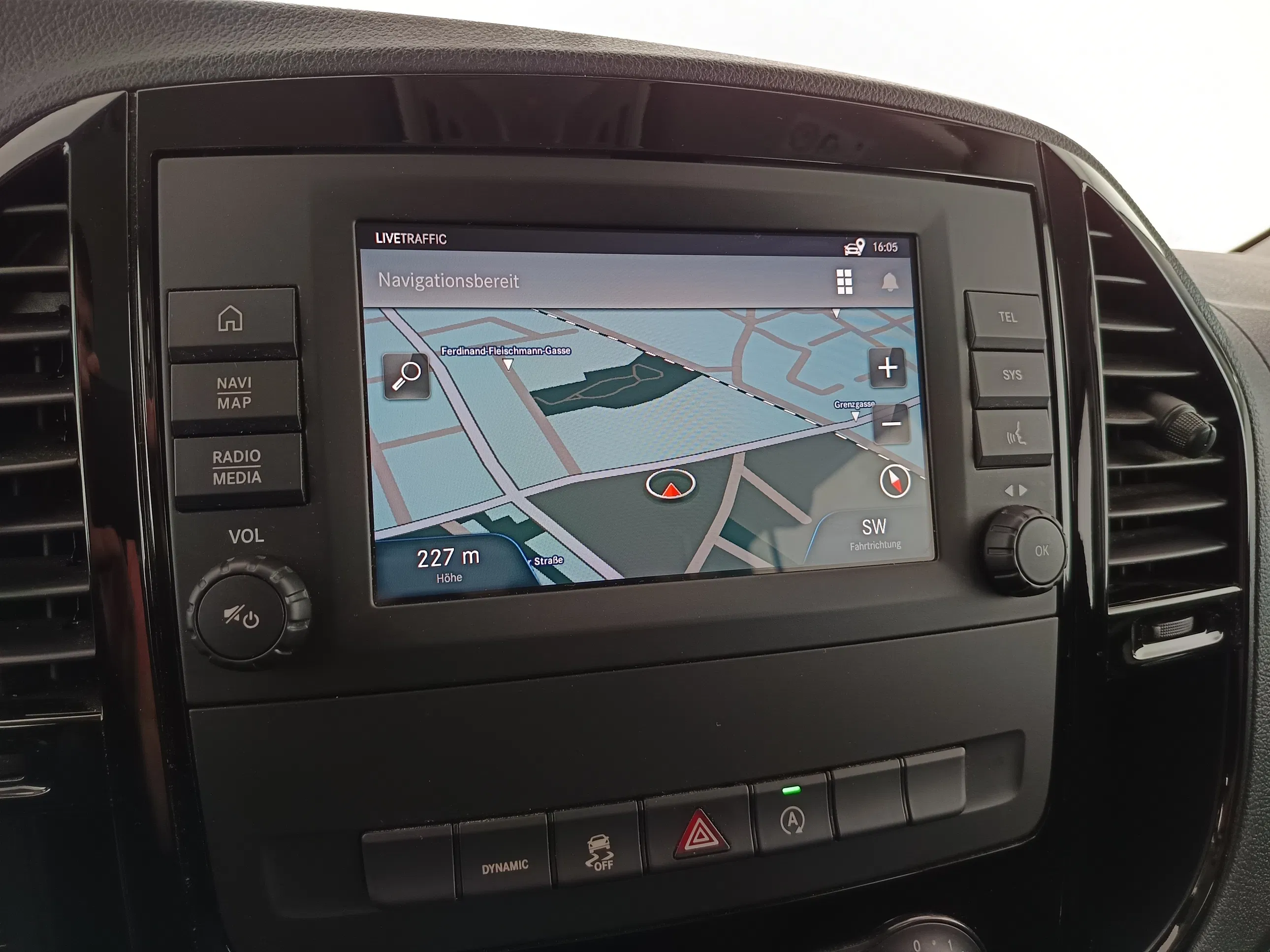 Mercedes-Benz Vito Tourer Worker 114 CDI lang | Bild 21 von 27