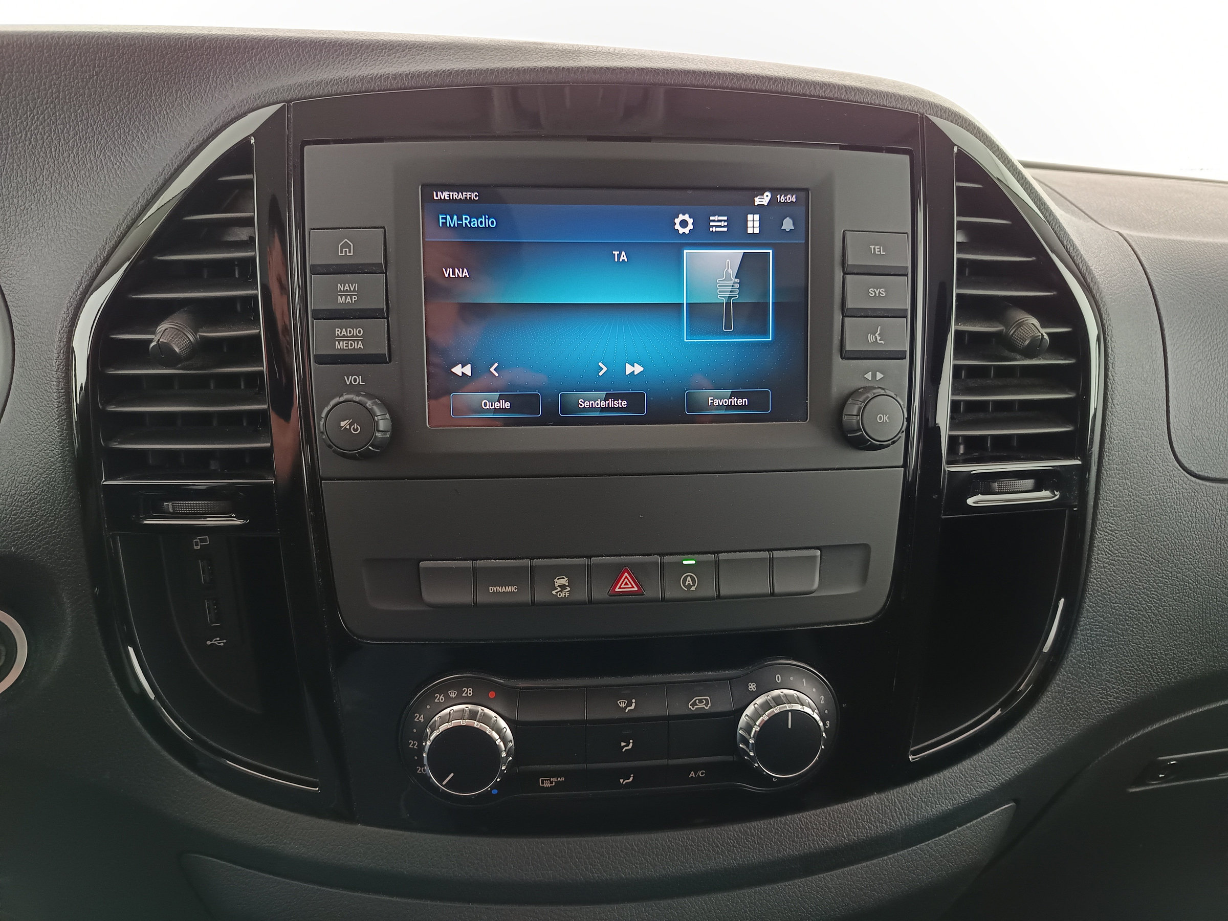 Mercedes-Benz Vito Tourer Worker 114 CDI lang | Bild 24 von 27