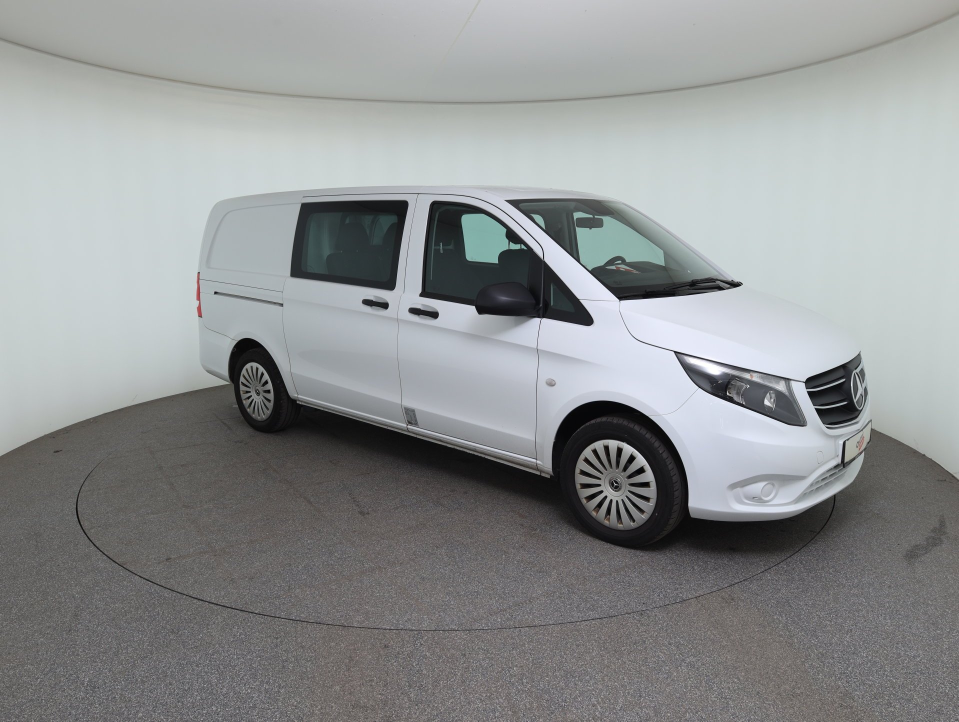 Mercedes-Benz Vito Tourer Worker 114 CDI lang | Bild 4 von 27
