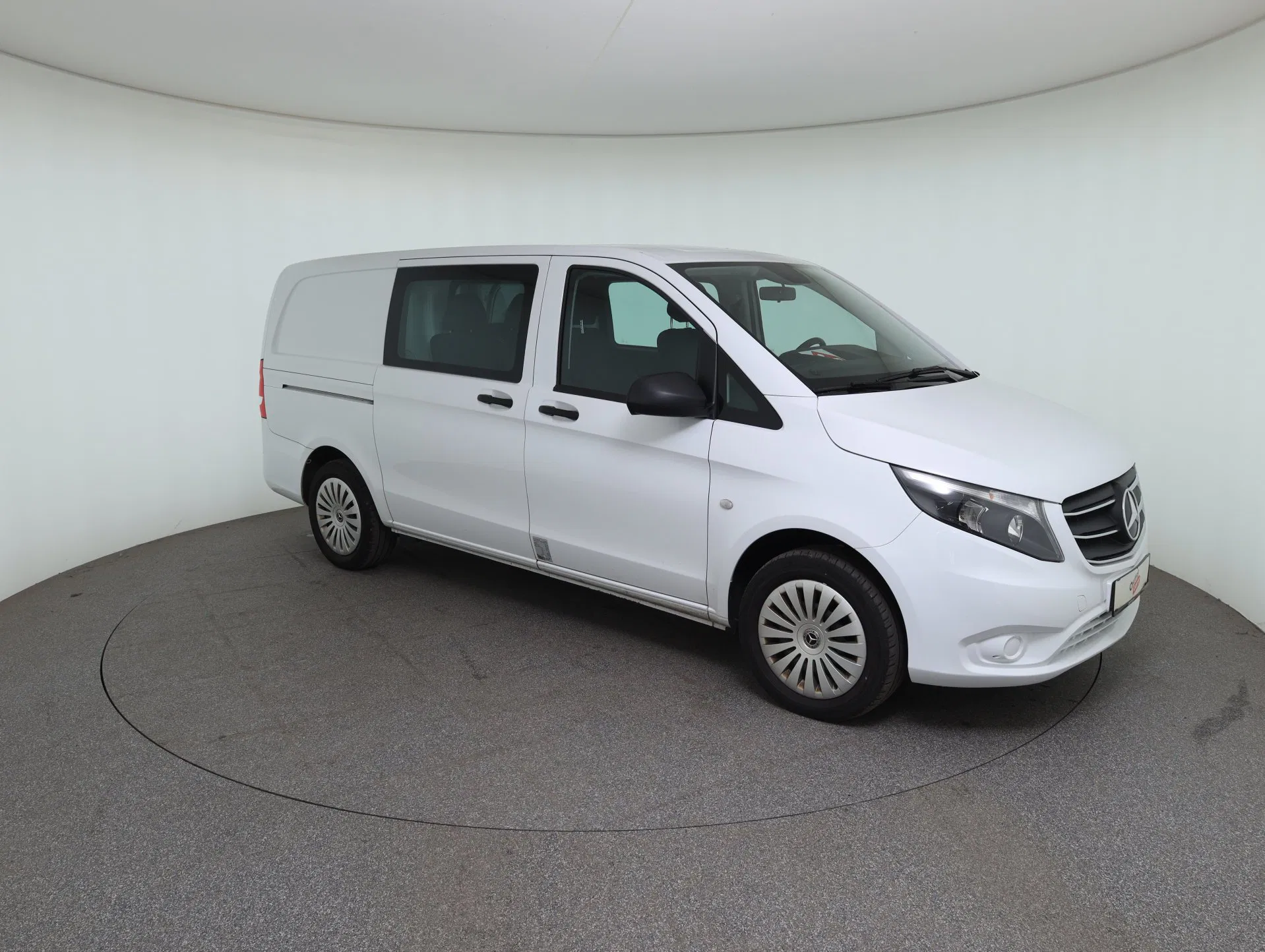 Mercedes-Benz Vito Tourer Worker 114 CDI lang | Bild 4 von 27