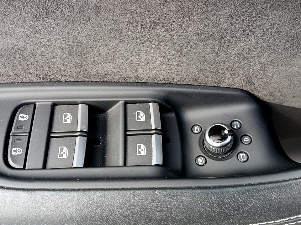 Audi Q7 60 3.0 TFSI e quattro S-Line | Bild 18 von 29