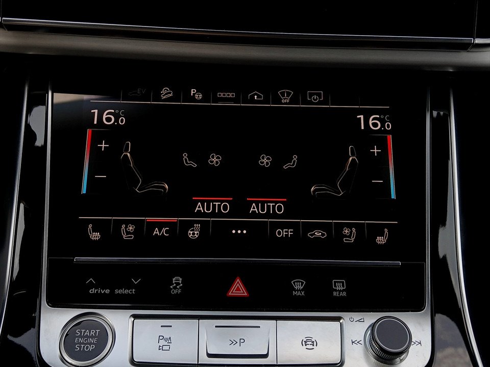 Audi Q7 60 3.0 TFSI e quattro S-Line | Bild 24 von 29