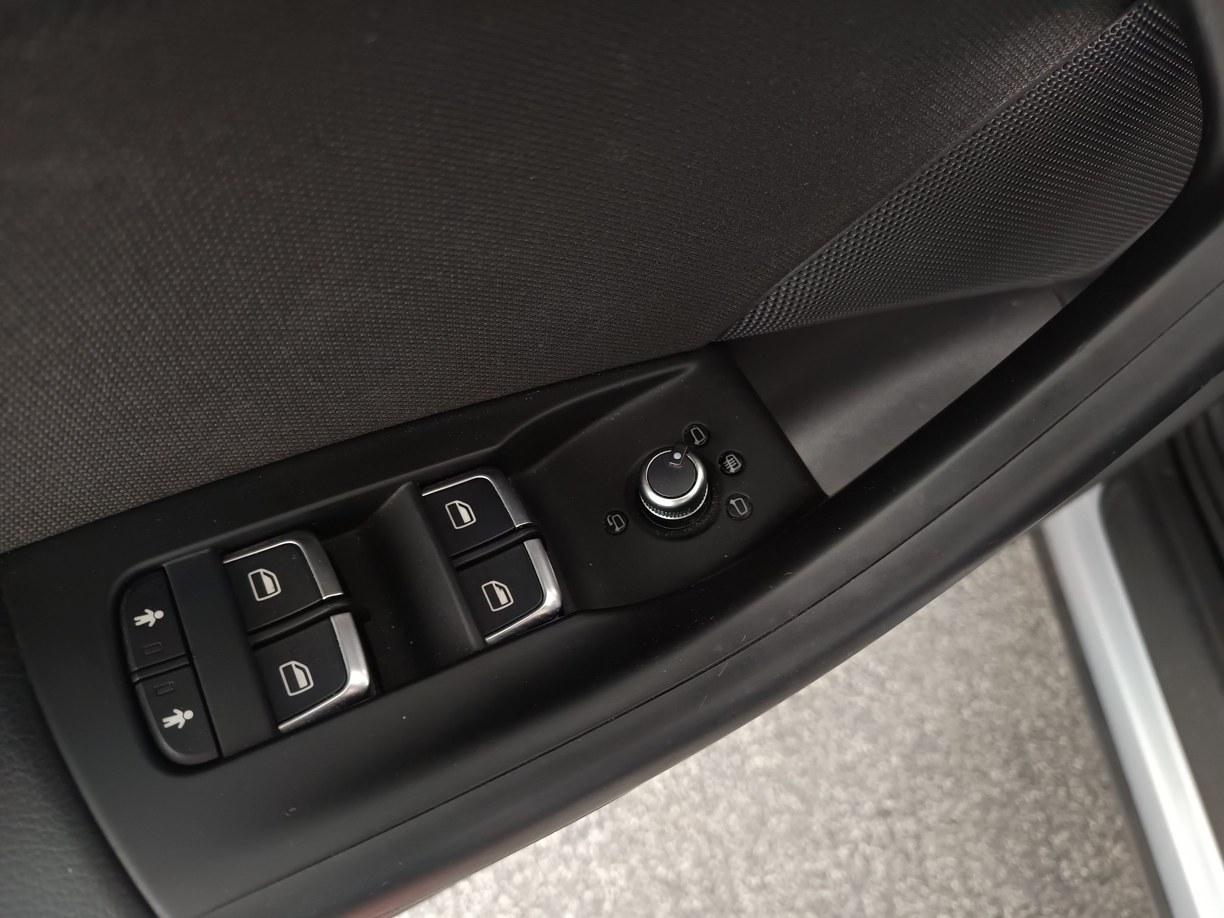 Audi Q3 2.0 TFSI quattro sport | Bild 11 von 30