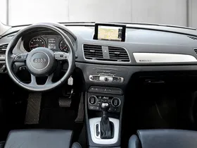 Audi Audi Q3 2.0 TFSI quattro sport | Thumbnail 12 von 24