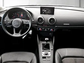 Audi A3 Sportback 1.6 TDI design | Thumbnail 7 von 19
