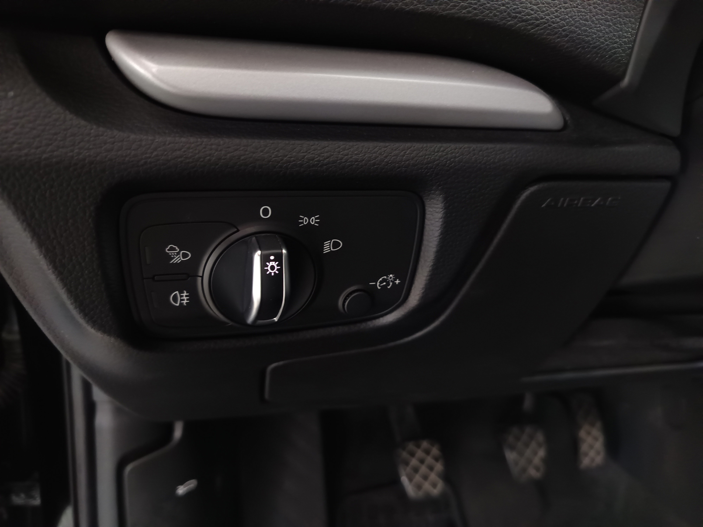 Audi A3 Sportback 2.0 SB 35 TDI | Bild 12 von 24