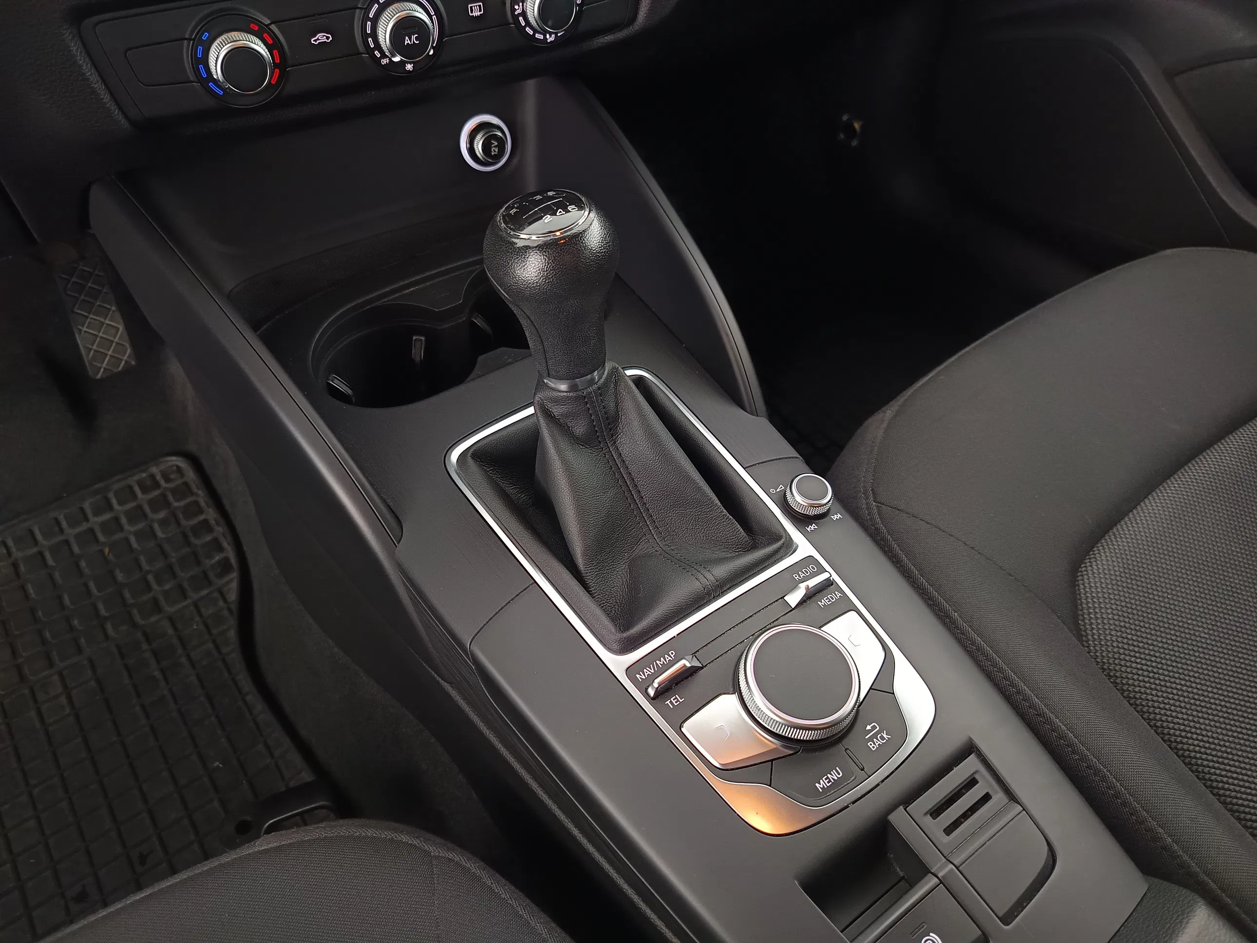 Audi A3 Sportback 2.0 SB 35 TDI | Bild 21 von 24