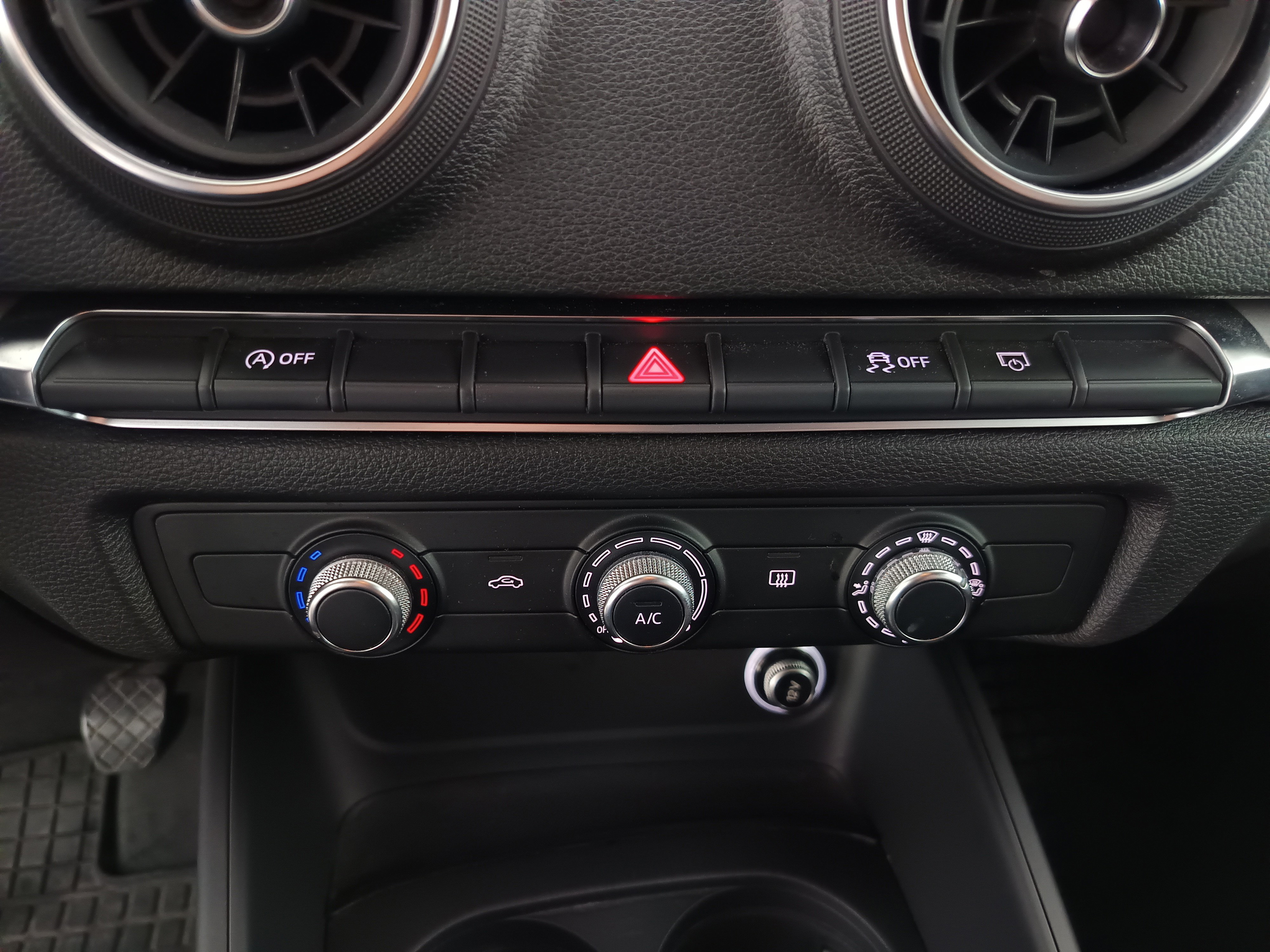 Audi A3 Sportback 2.0 SB 35 TDI | Bild 22 von 24