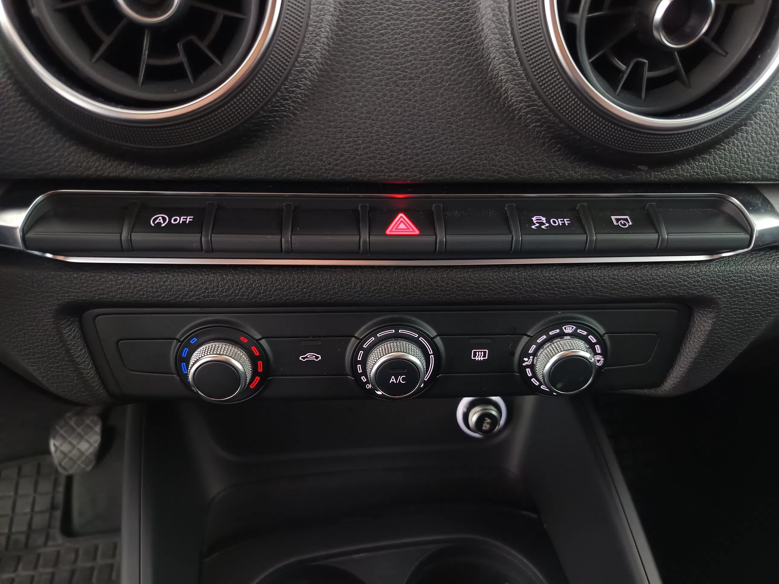 Audi A3 Sportback 2.0 SB 35 TDI | Bild 22 von 24