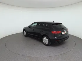 Audi A3 Sportback 2.0 SB 35 TDI | Thumbnail 7 von 24