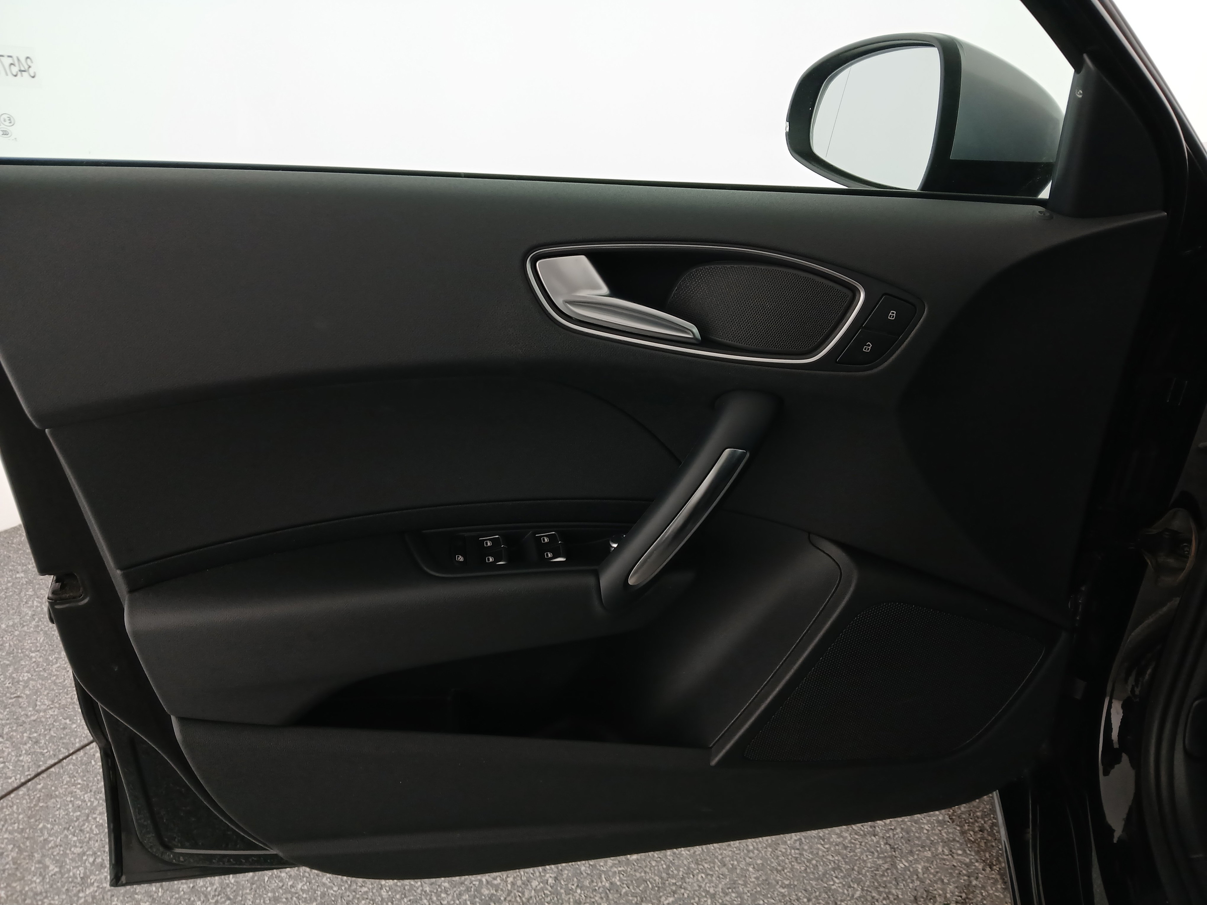 Audi A1 Sportback 1.0 TFSI intense | Bild 10 von 30