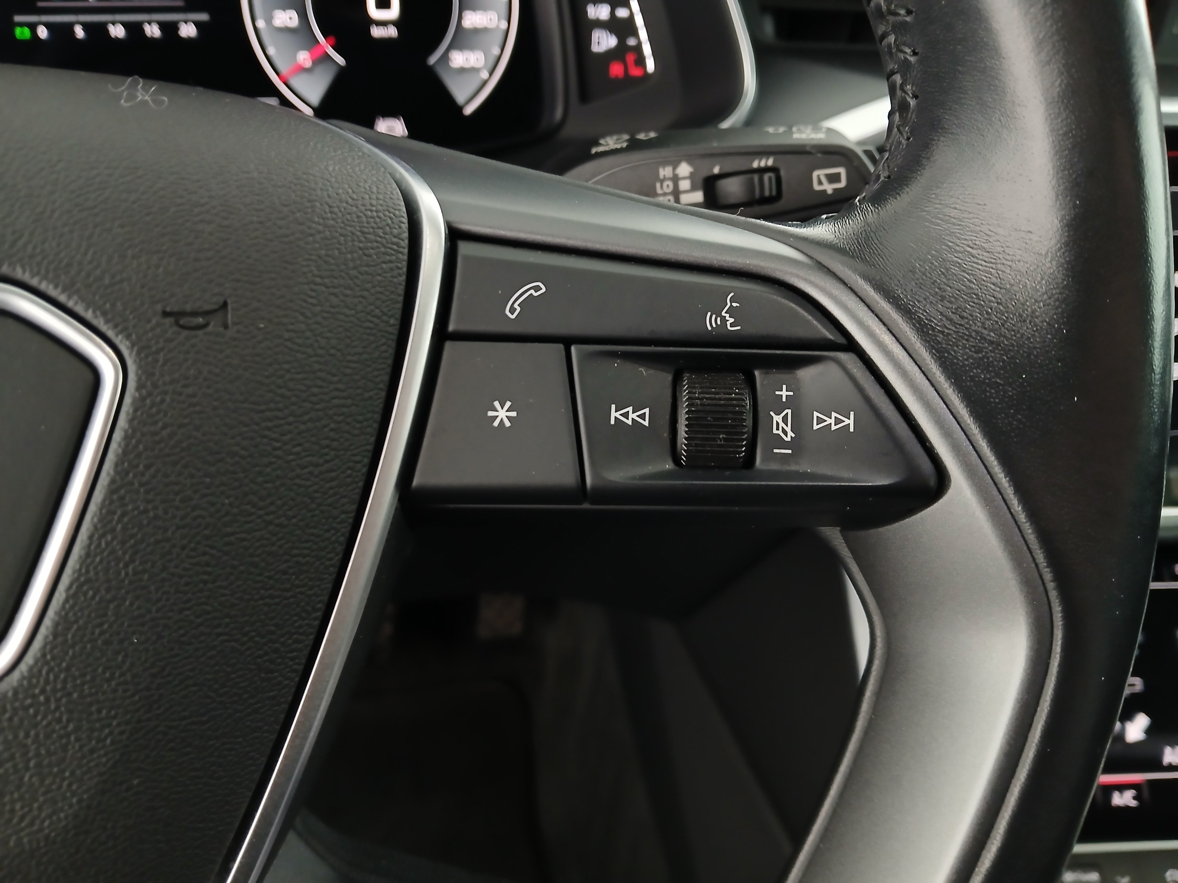 Audi A6 Avant 2.0 TDI ultra | Bild 18 von 30