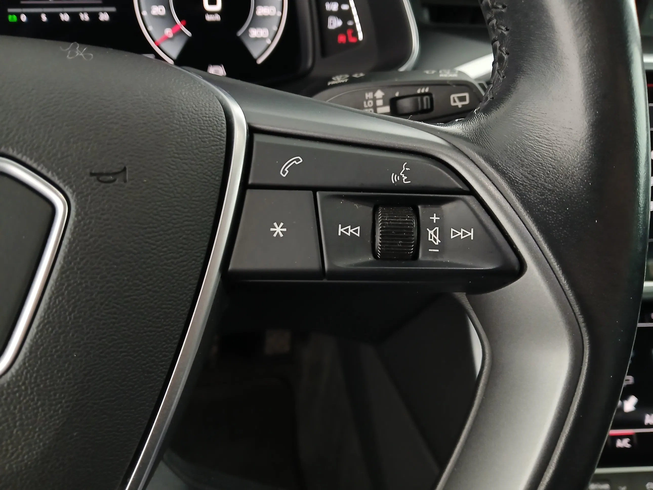 Audi A6 Avant 2.0 TDI ultra | Bild 18 von 30