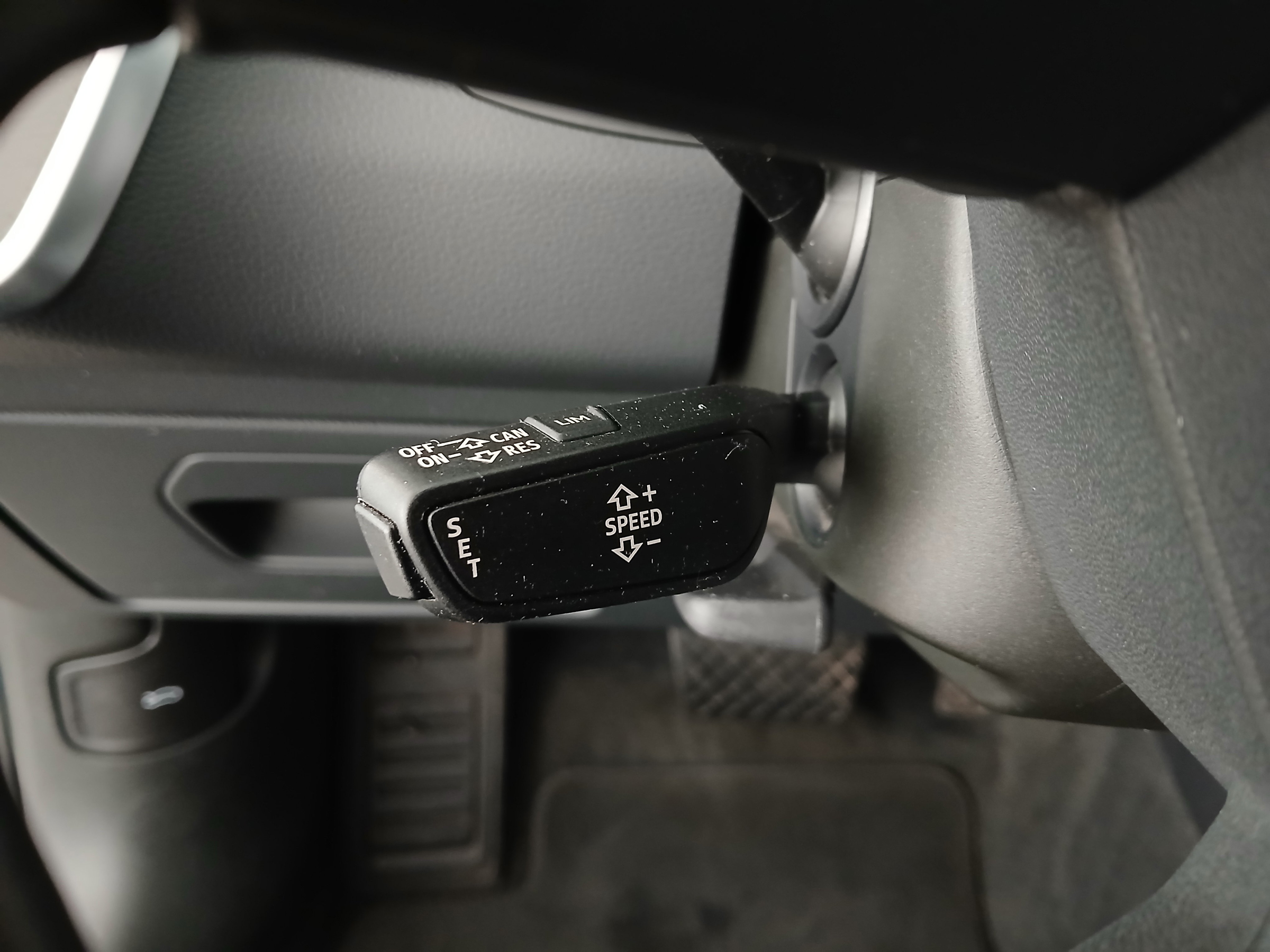 Audi A6 Avant 2.0 TDI ultra | Bild 19 von 30