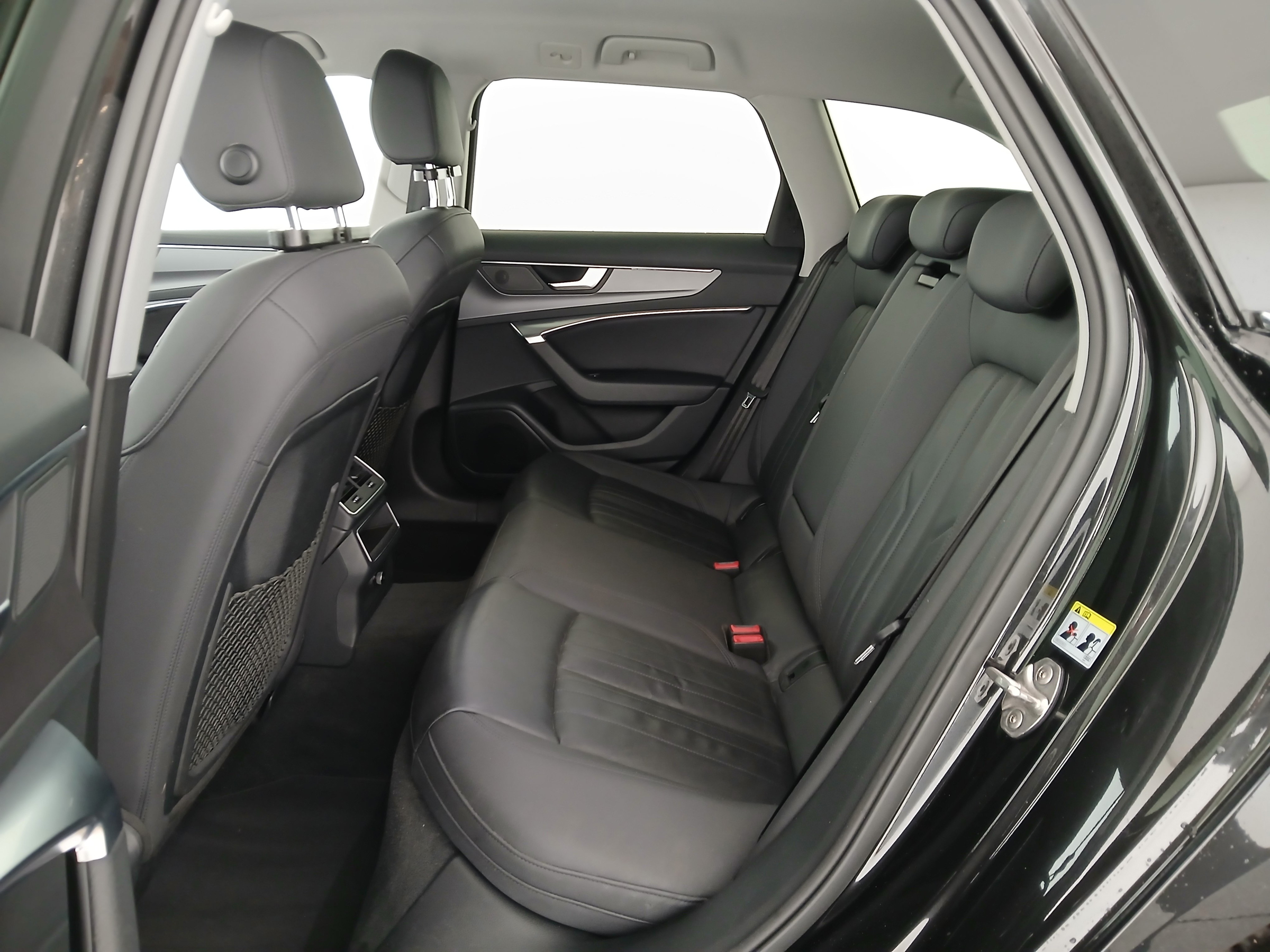 Audi A6 Avant 2.0 TDI ultra | Bild 27 von 30