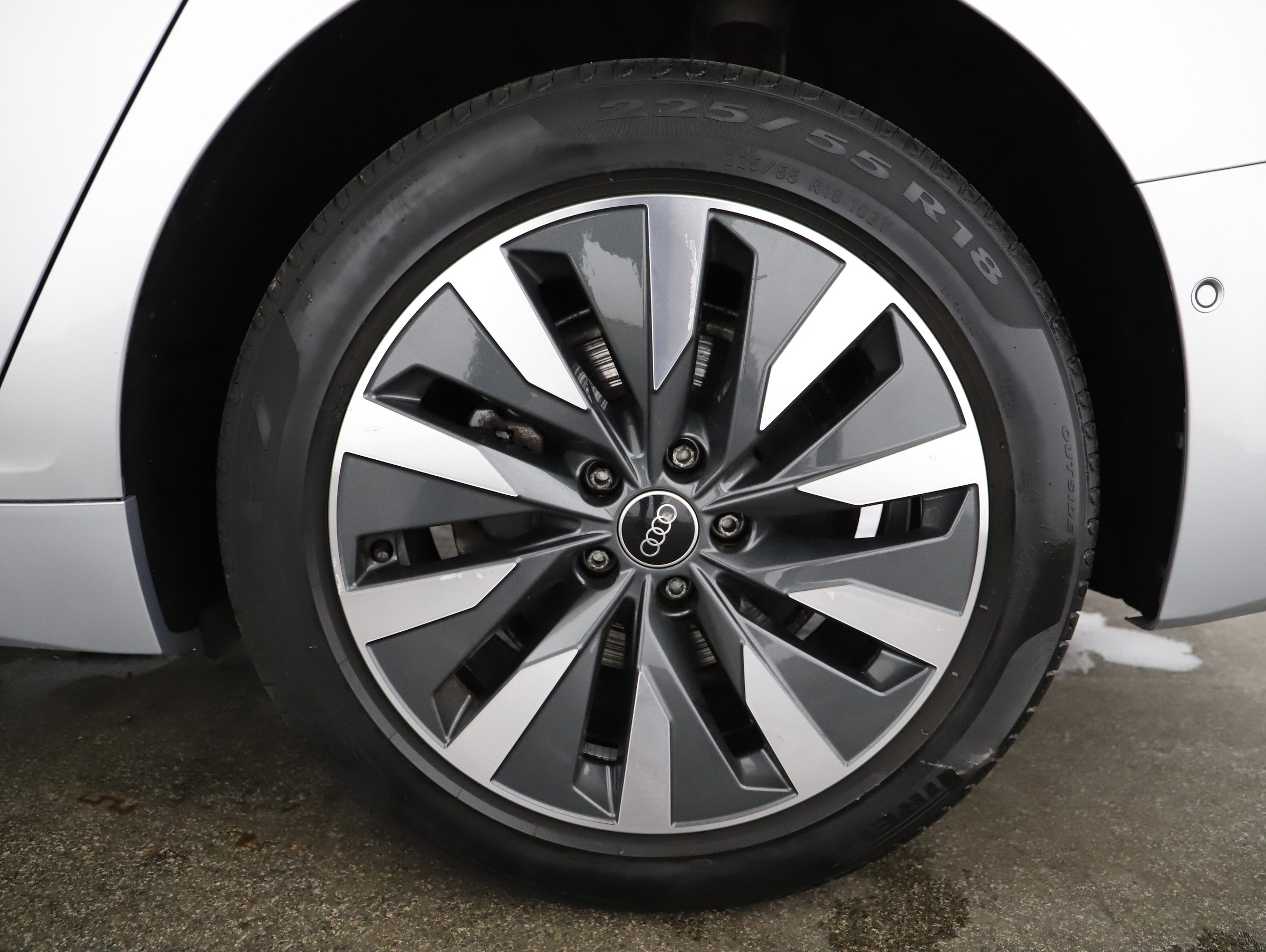 Audi A6 Avant 40 2.0 TDI sport | Bild 18 von 19
