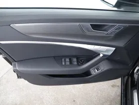 Audi A6 Avant 40 2.0 TDI design | Thumbnail 5 von 23