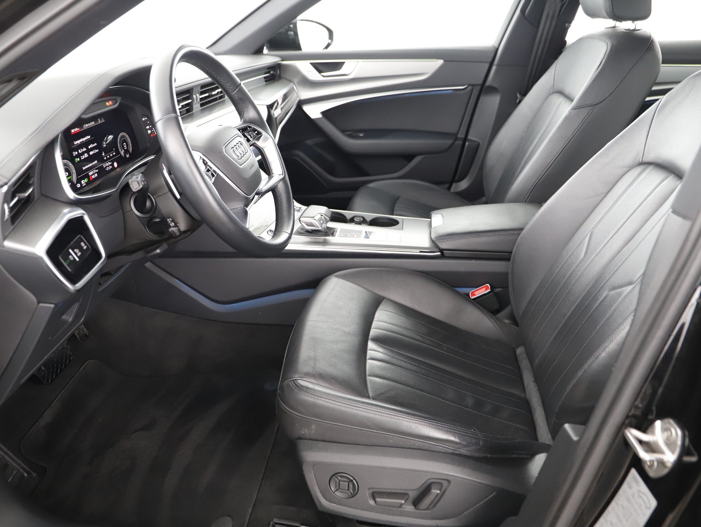 Audi A6 50 2.0 TFSI e quattro design | Bild 2 von 24