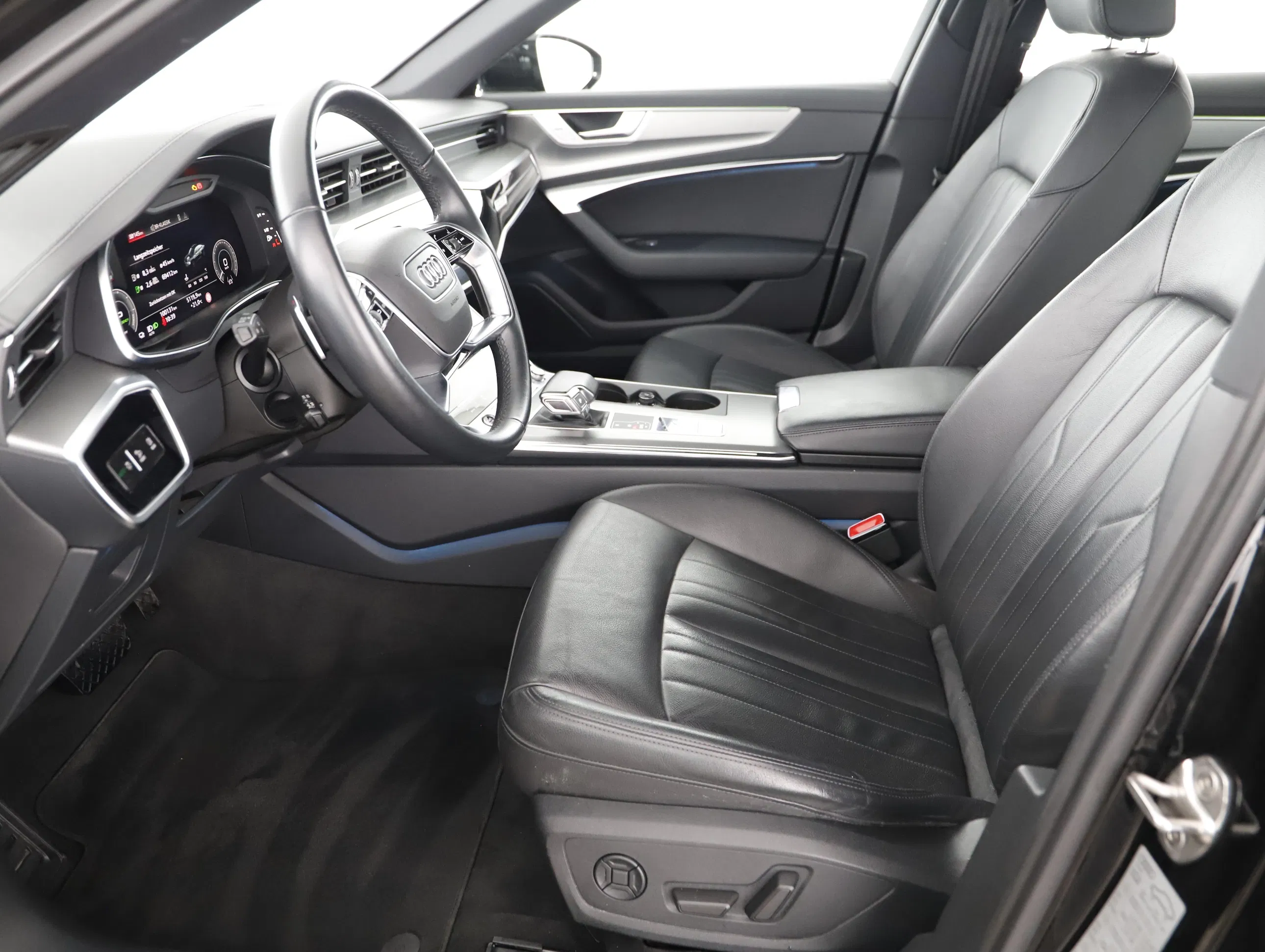 Audi A6 50 2.0 TFSI e quattro design | Bild 2 von 24