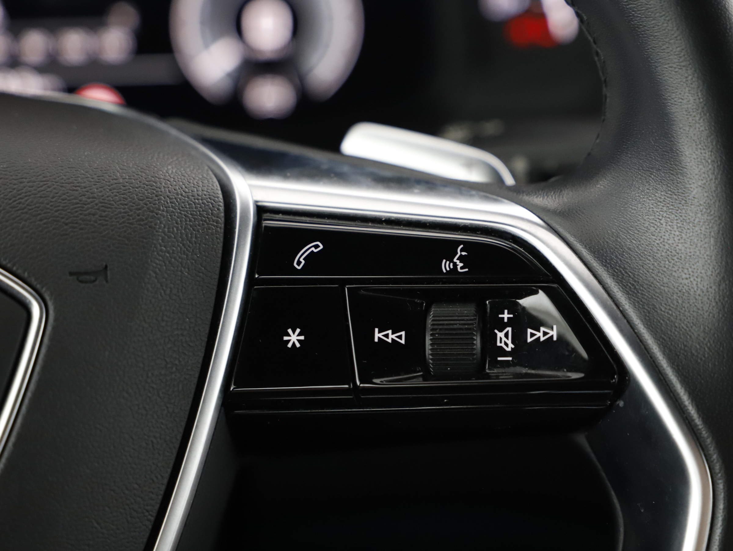 Audi A6 50 2.0 TFSI e quattro design | Bild 13 von 24