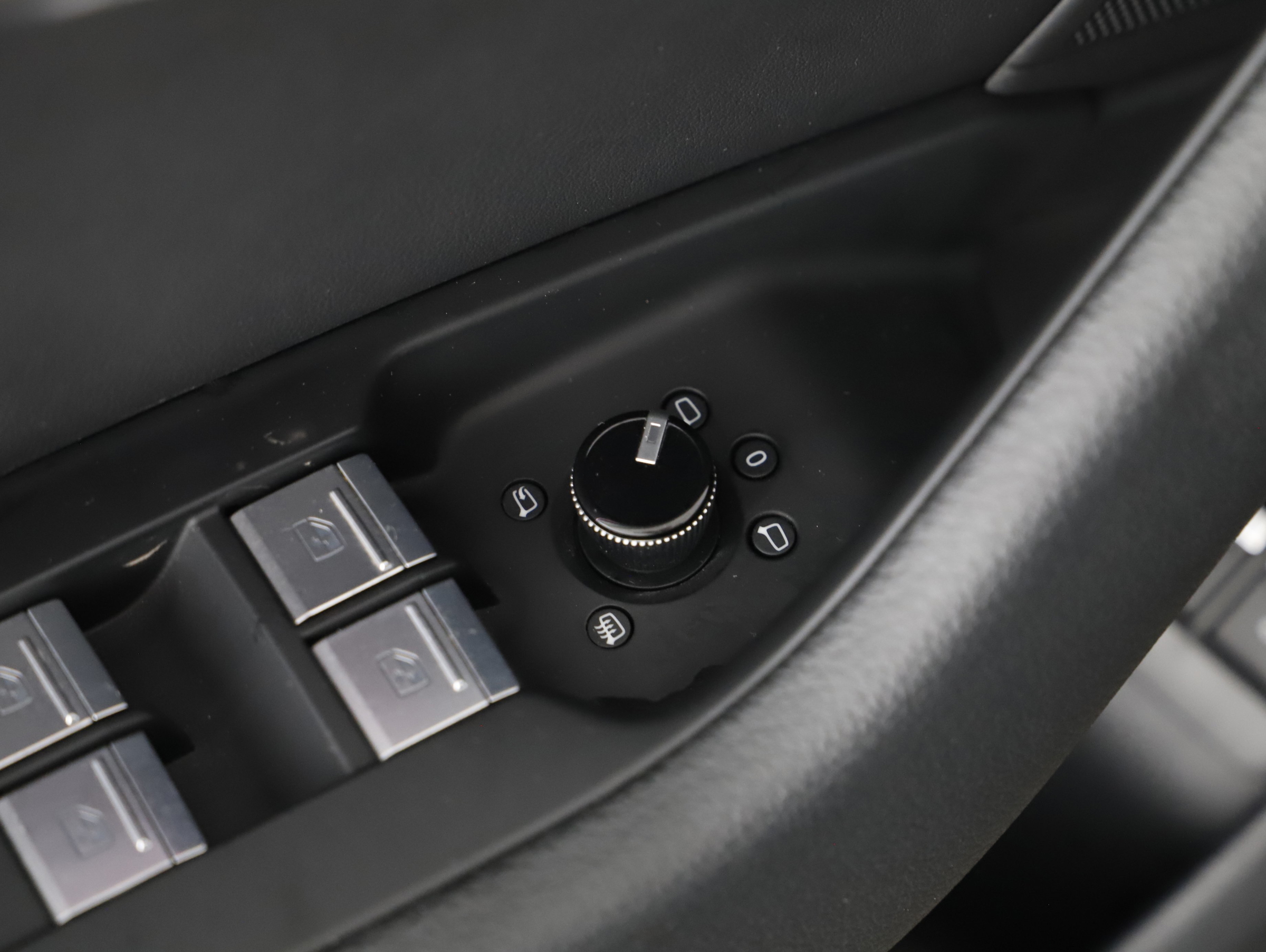 Audi A6 50 2.0 TFSI e quattro design | Bild 16 von 24