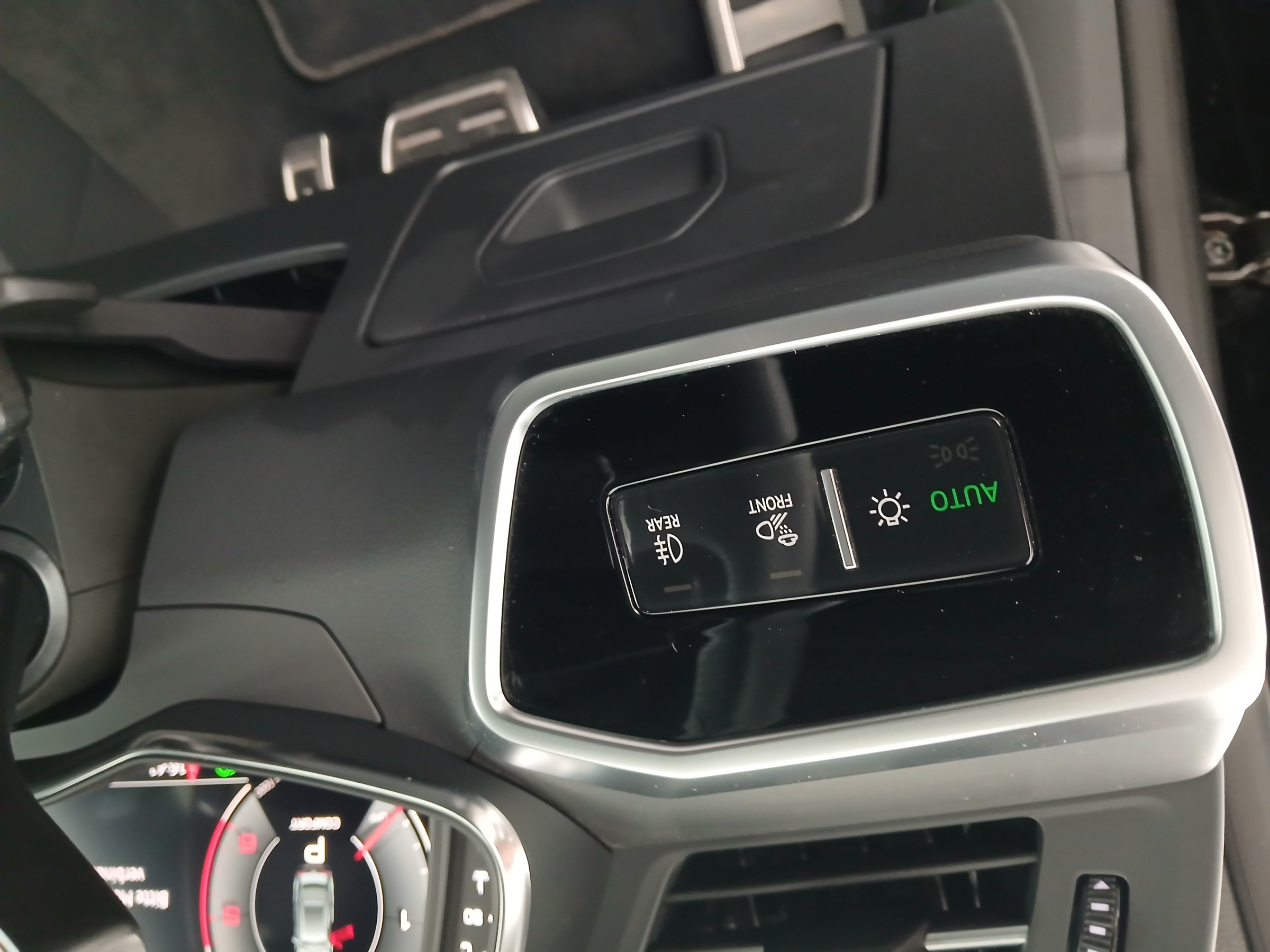 Audi A7 Sportback 40 2.0 TDI quattro | Bild 14 von 31