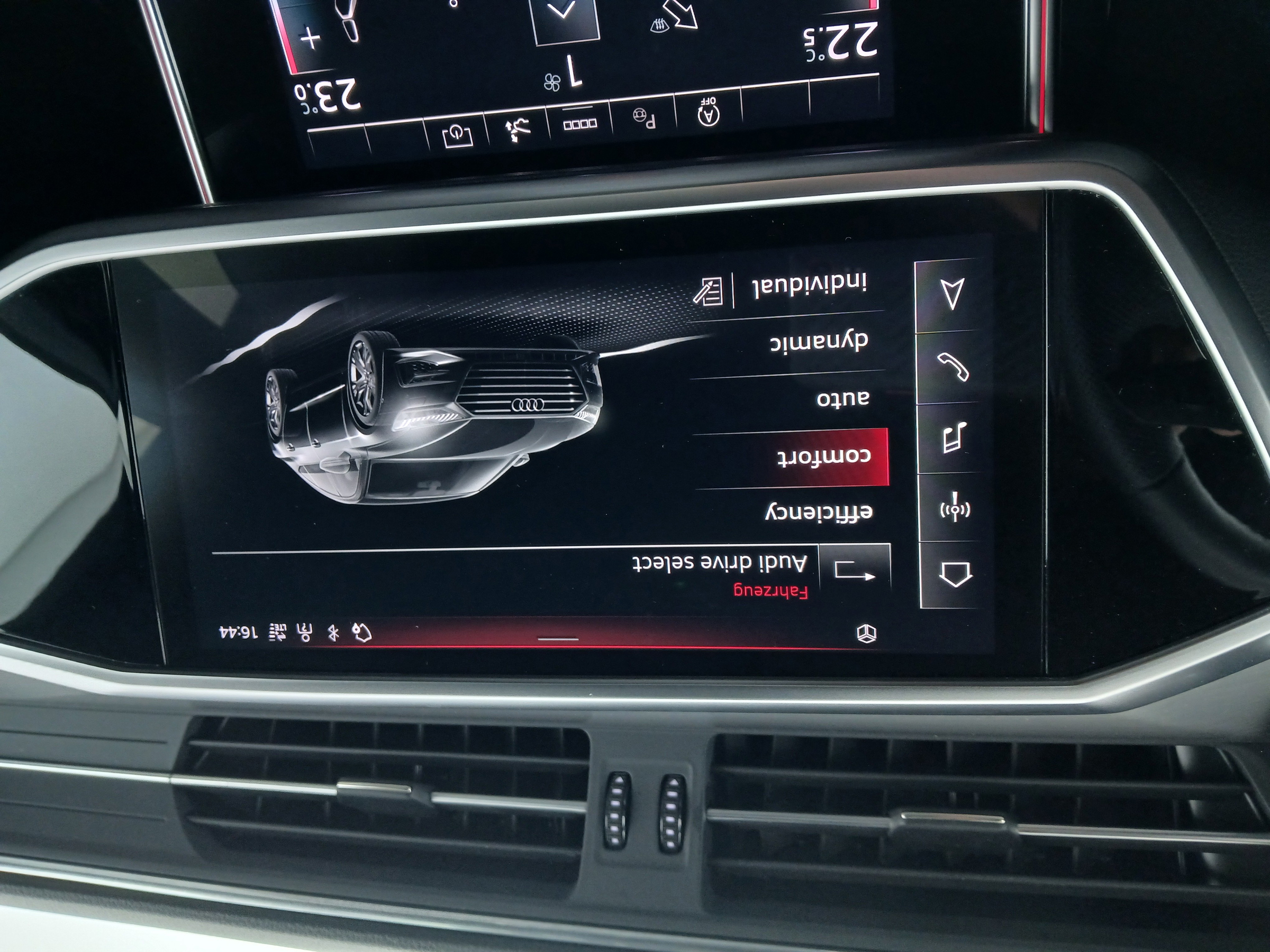 Audi A7 Sportback 40 2.0 TDI quattro | Bild 29 von 31