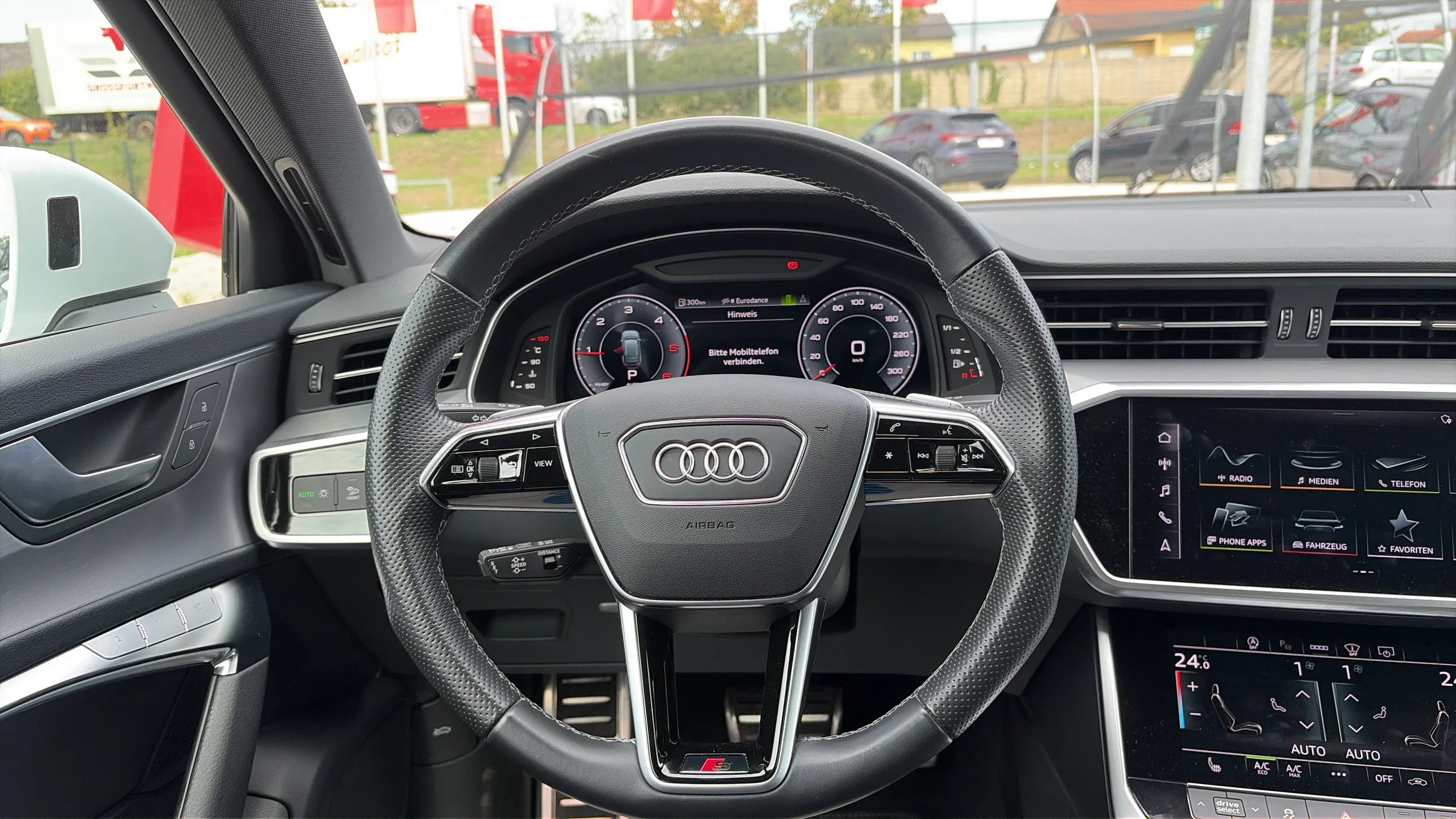 Audi A6 Avant 40 2.0 TDI quattro sport | Bild 10 von 24
