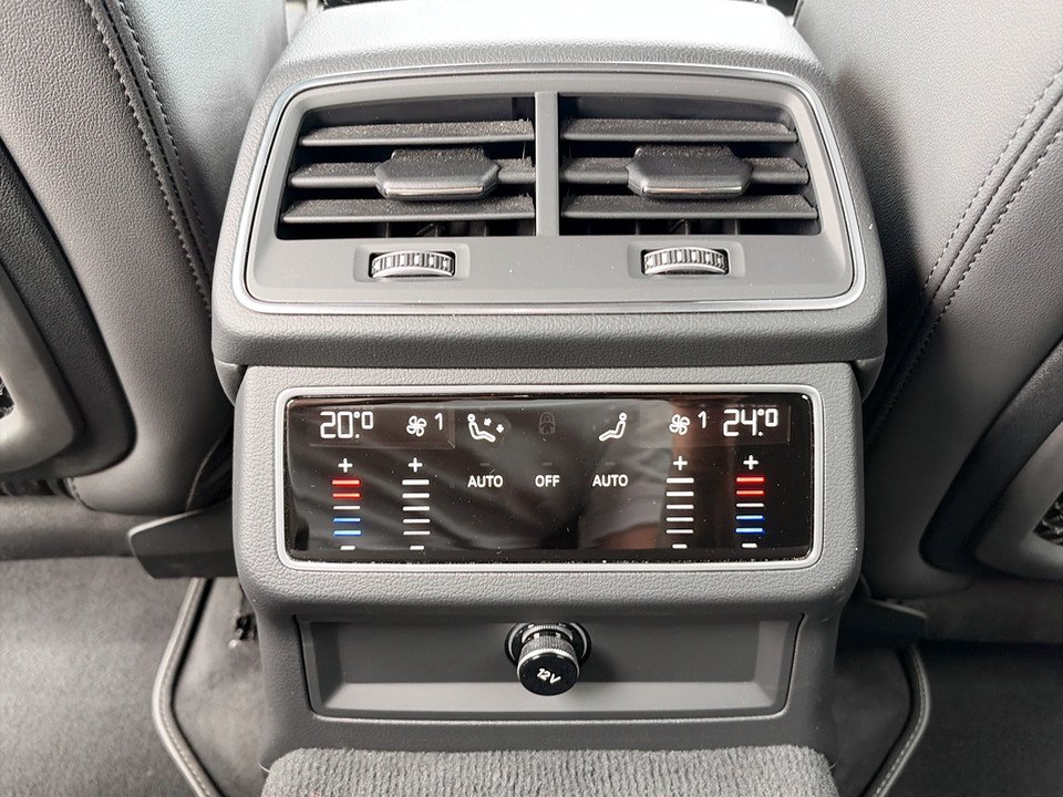 Audi A6 Avant 40 2.0 TDI quattro sport | Bild 19 von 24