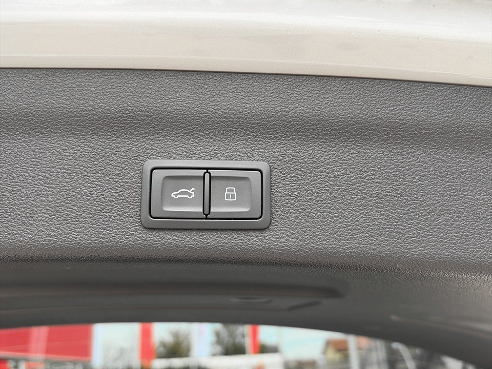 Audi A6 Avant 40 2.0 TDI quattro sport | Bild 23 von 24