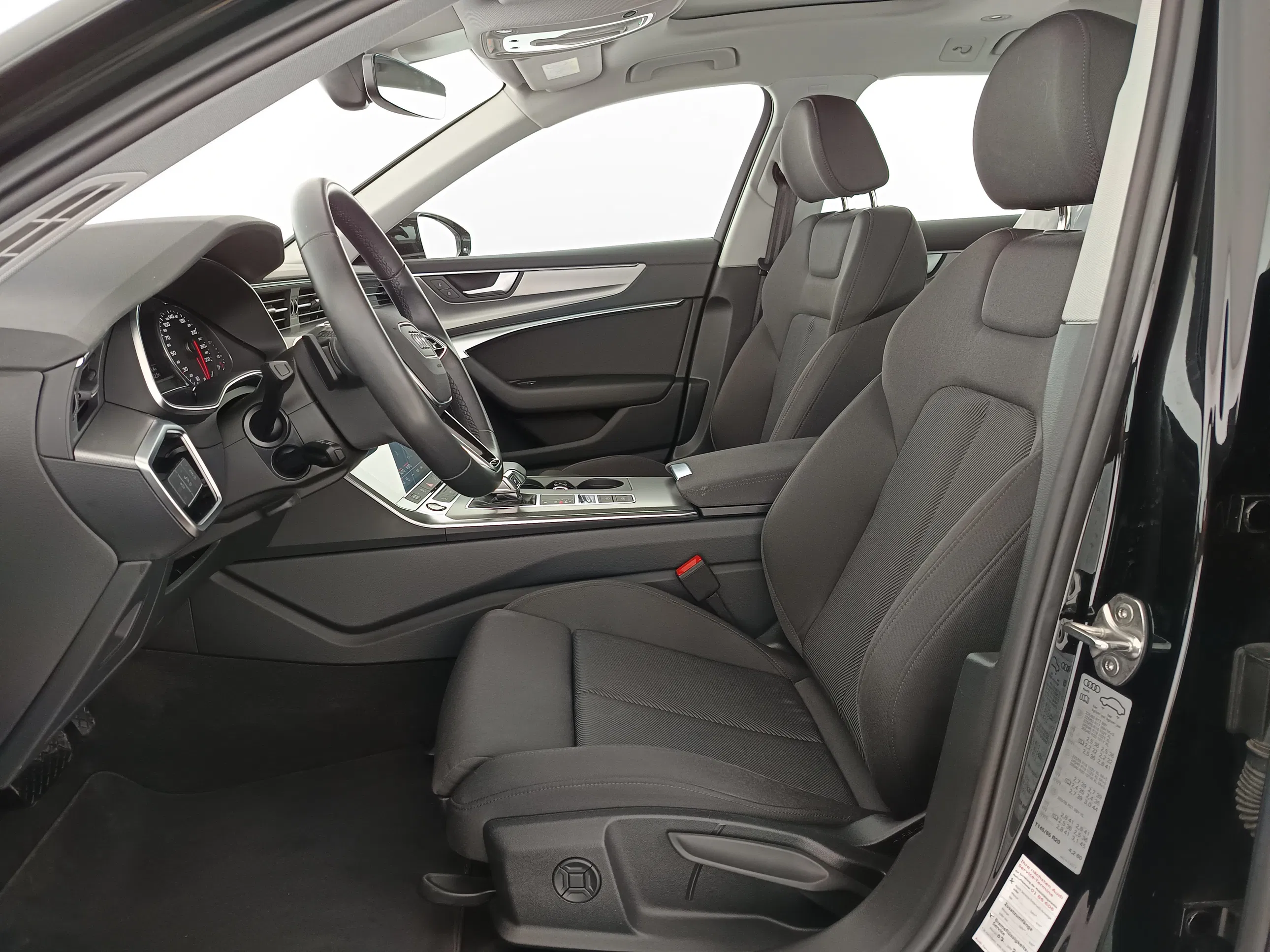 Audi A6 Avant 40 2.0 TDI sport | Bild 14 von 31